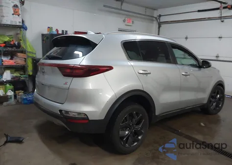 2020 Kia Sportage S z USA, uszkodzony, nr VIN KNDP6CAC2L7657501